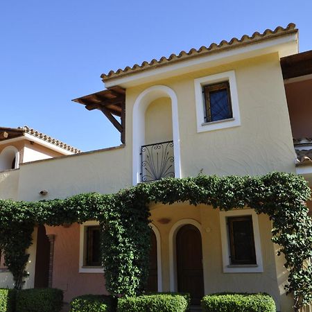 Hotel Su Giganti Villasimius Exterior photo