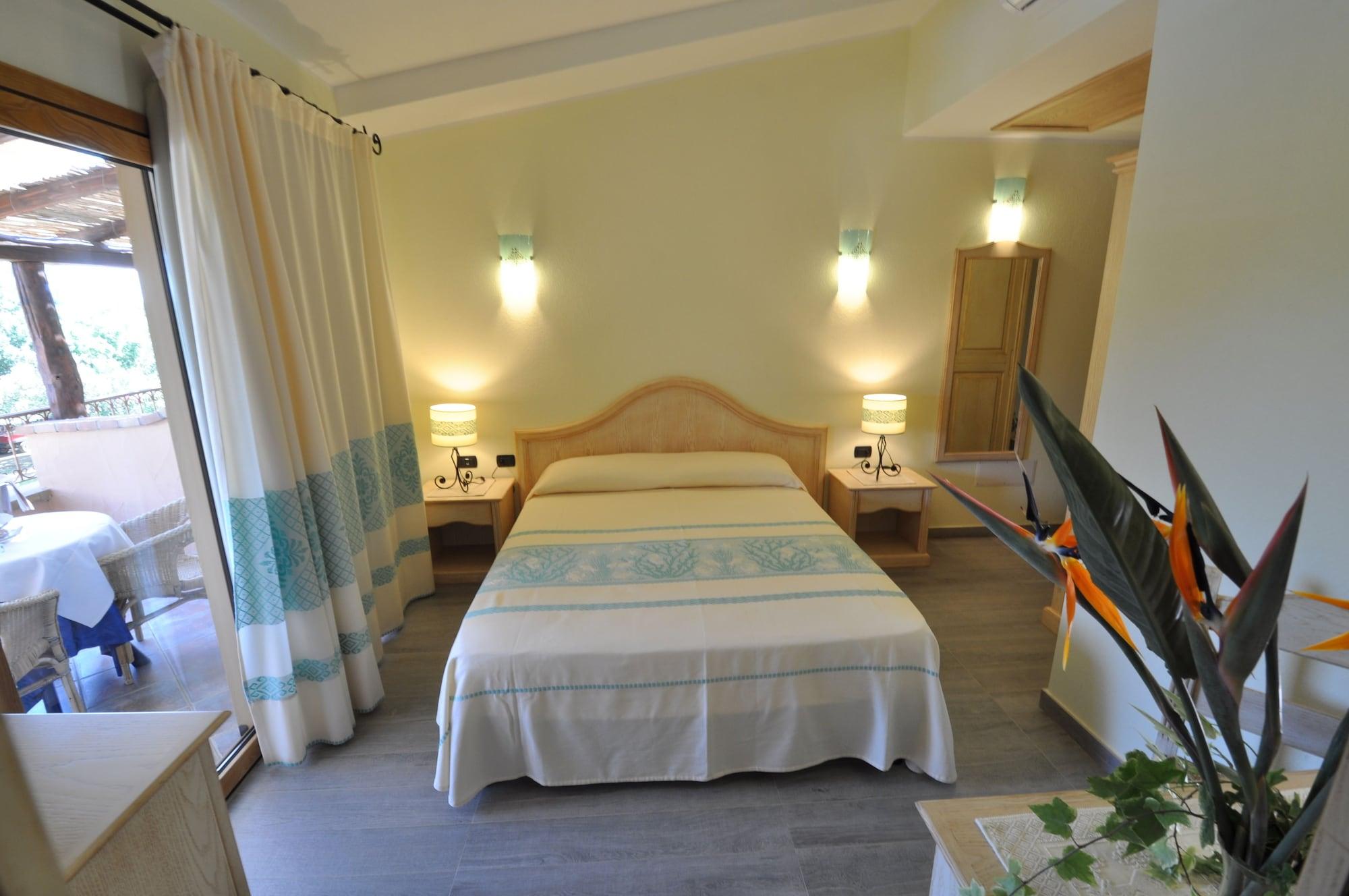 Hotel Su Giganti Villasimius Exterior photo