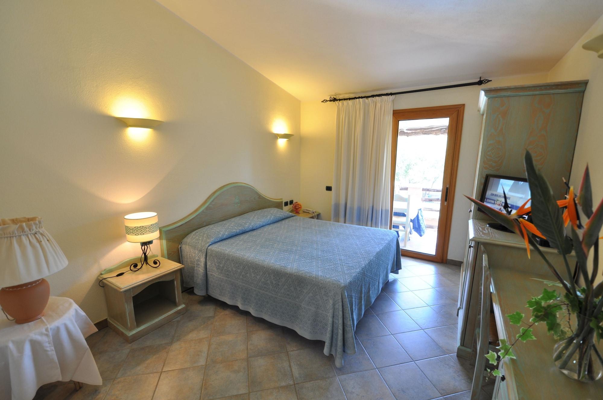 Hotel Su Giganti Villasimius Exterior photo