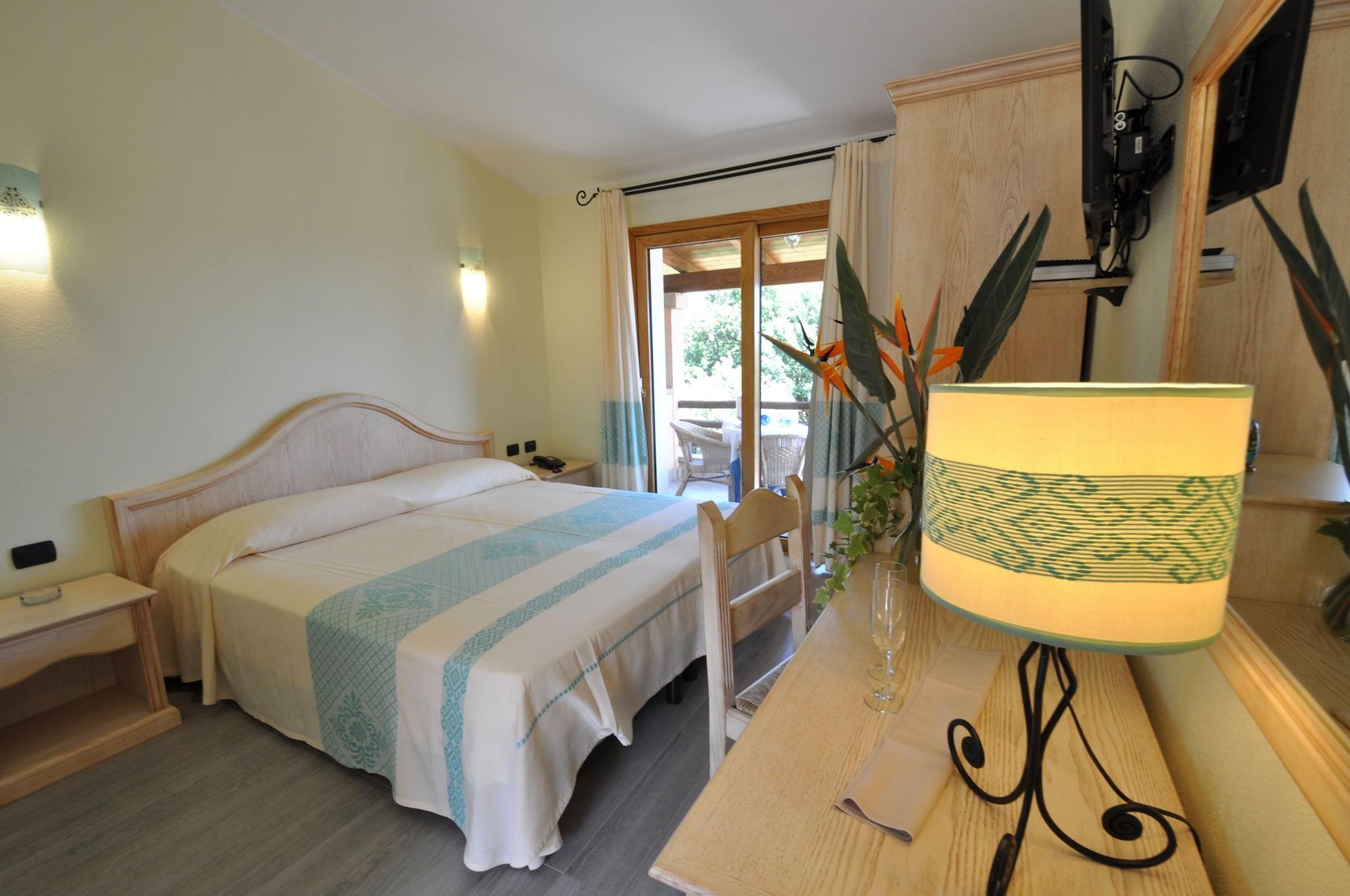 Hotel Su Giganti Villasimius Exterior photo