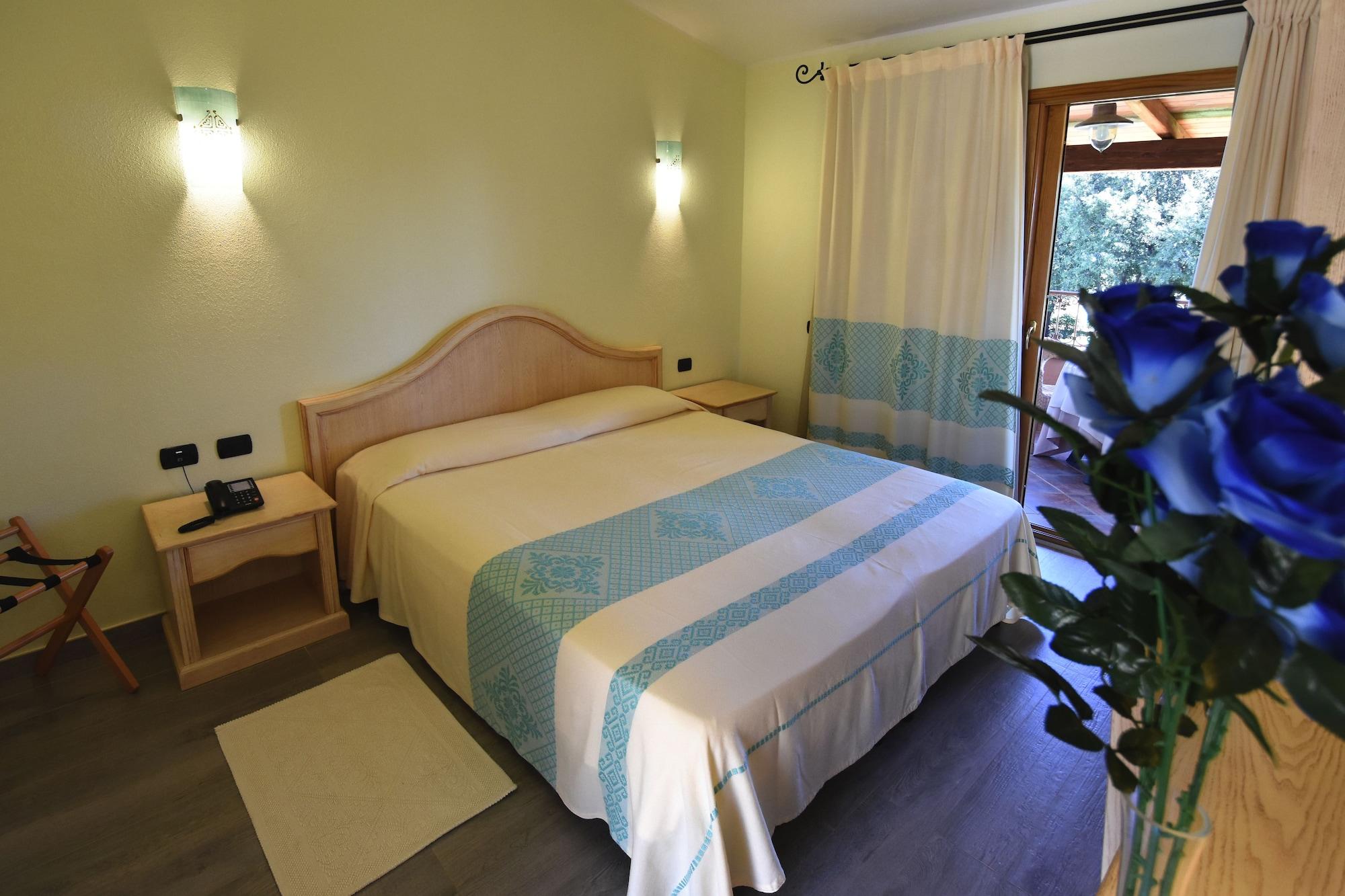 Hotel Su Giganti Villasimius Exterior photo