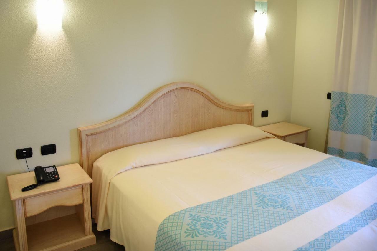 Hotel Su Giganti Villasimius Exterior photo