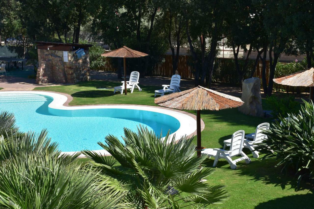 Hotel Su Giganti Villasimius Exterior photo
