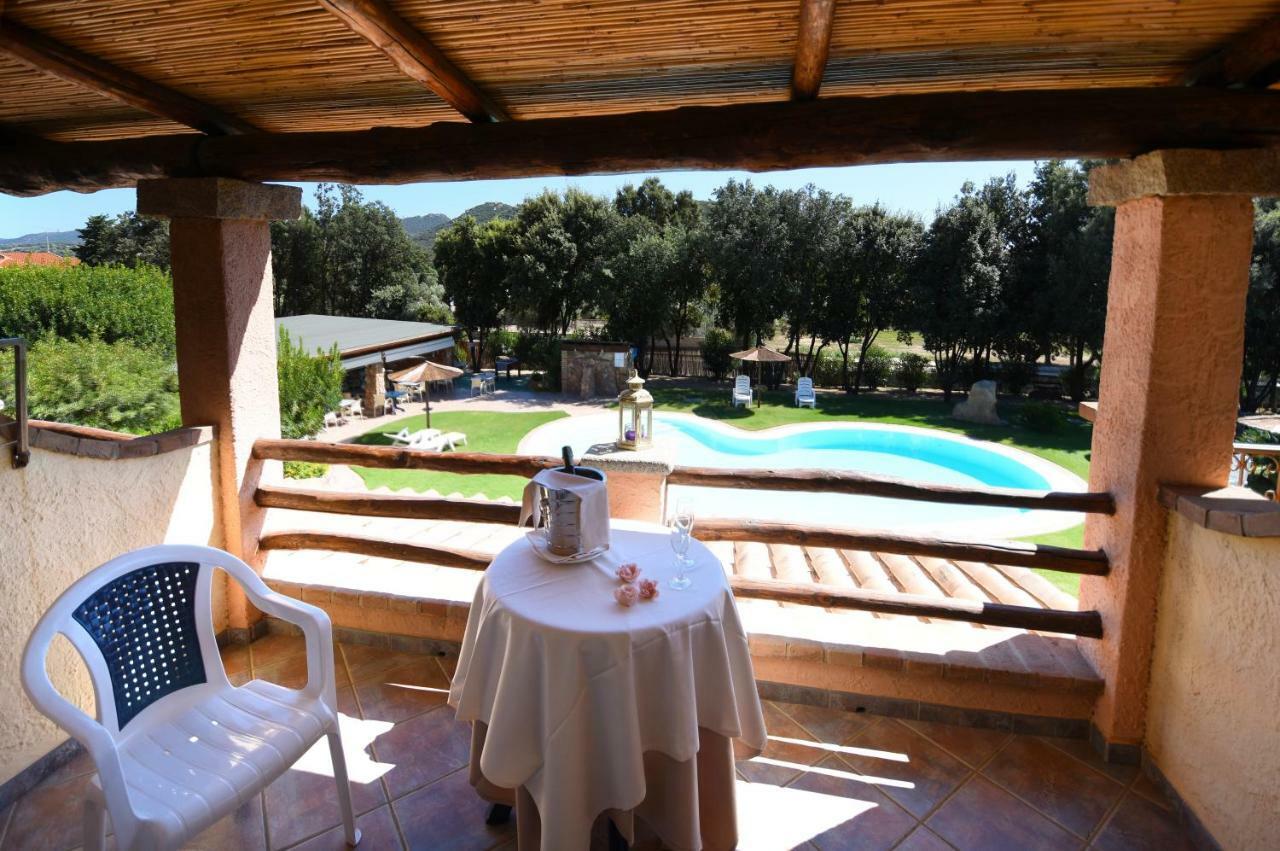 Hotel Su Giganti Villasimius Exterior photo